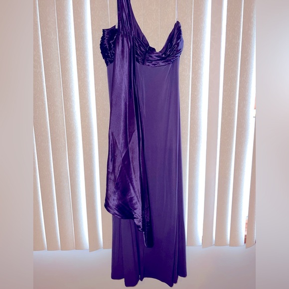 One Shoulder Mid-Length Dress - Picture 1 of 3